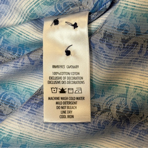 Robert Graham long sleeved button up - Picture 9 of 9